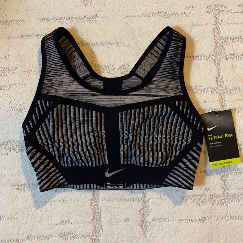 Nike flynit bra, with tags